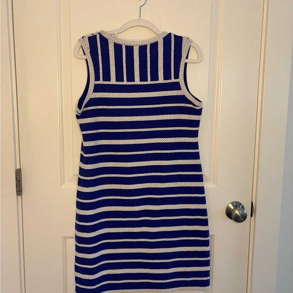 NWT Max Studio Blue and White Sleeveless Sheath Dress - Picture 4 of 7